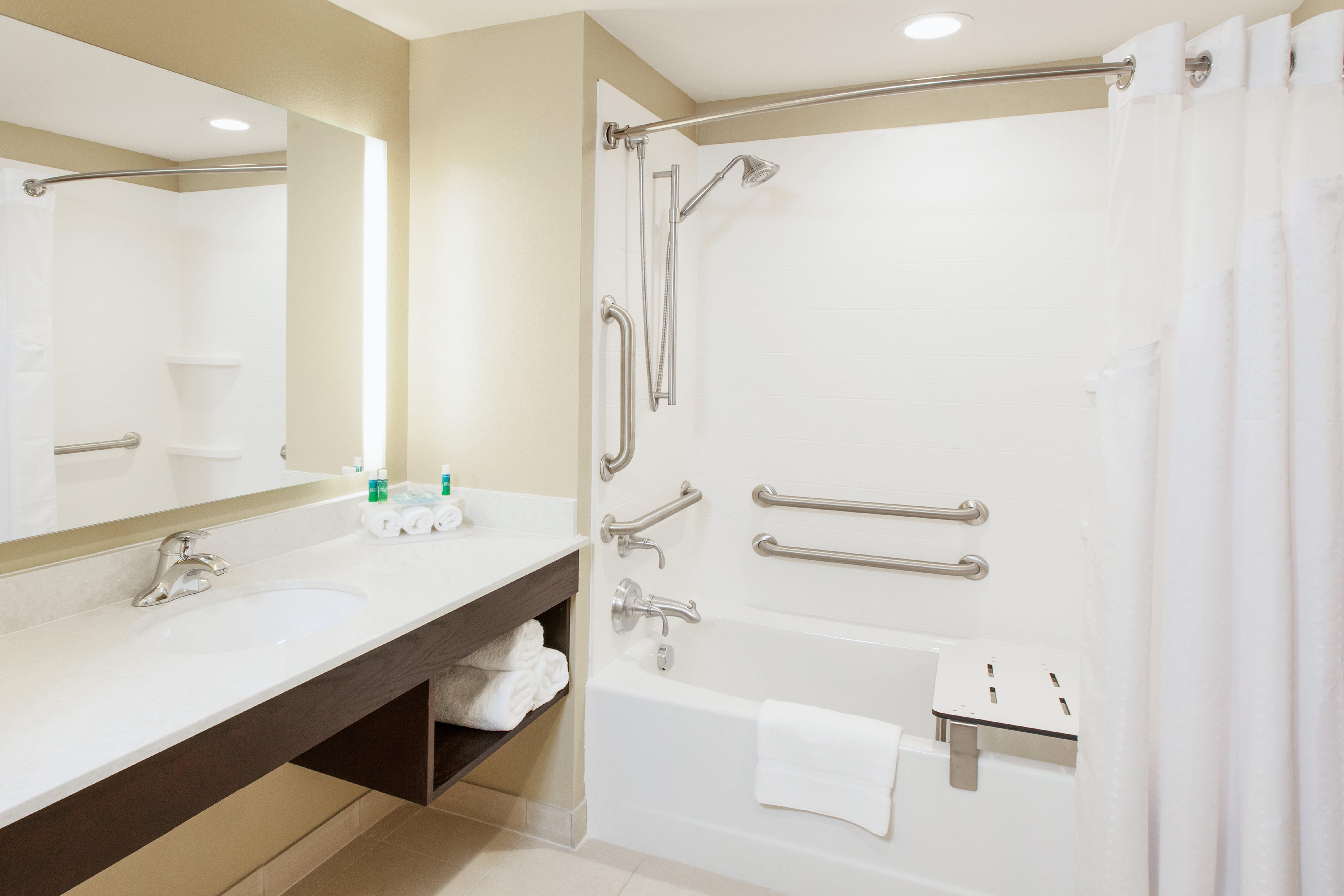 Holiday Inn Express & Suites Sandusky By Ihg Buitenkant foto