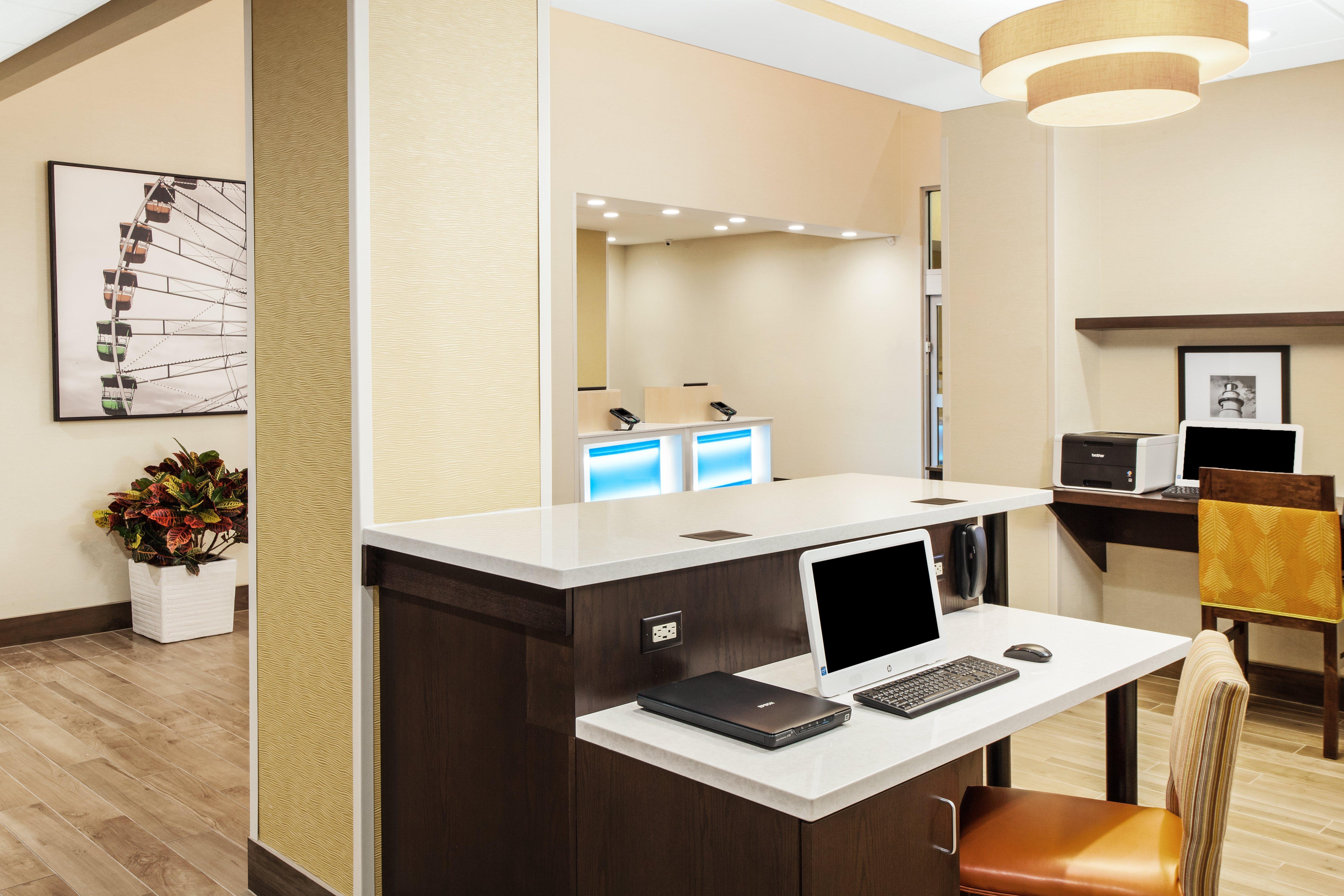 Holiday Inn Express & Suites Sandusky By Ihg Buitenkant foto