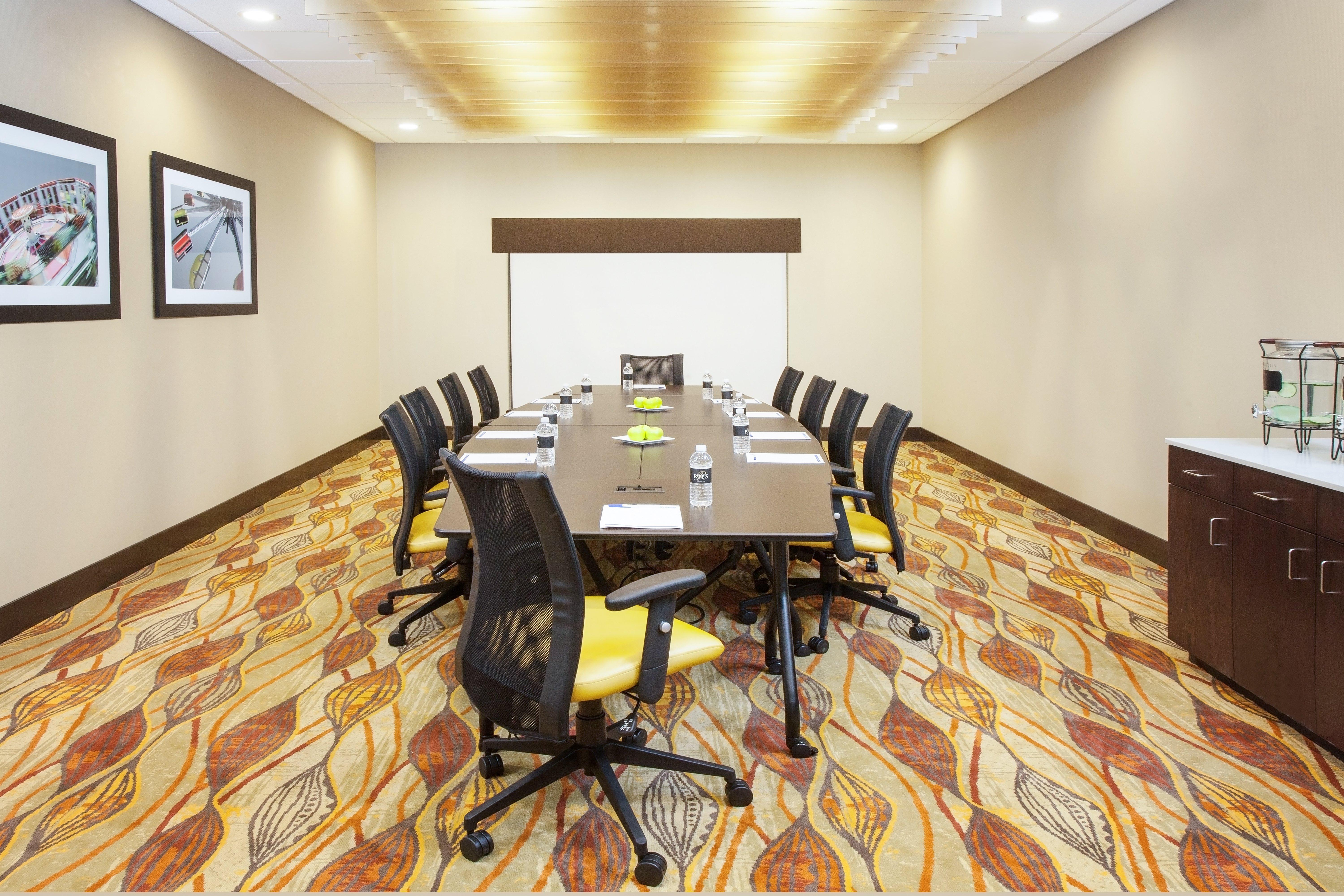 Holiday Inn Express & Suites Sandusky By Ihg Buitenkant foto